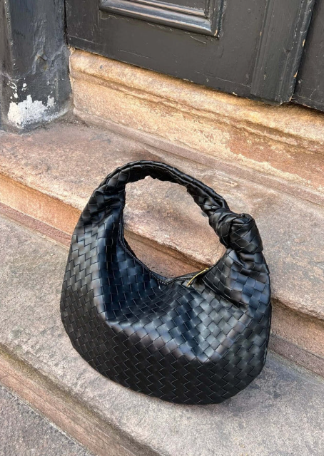 Medium Knotted Handle Woven Bag