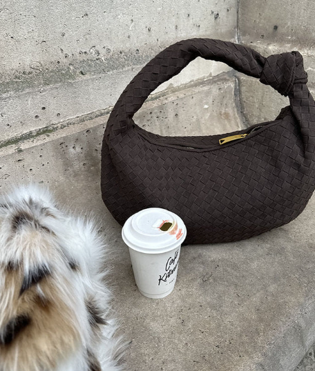 Medium Textured Woven Bag