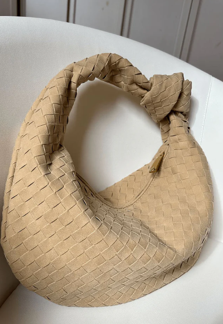 Medium Textured Woven Bag