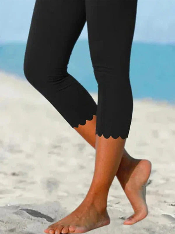 High-Waist Scalloped Cropped Leggings