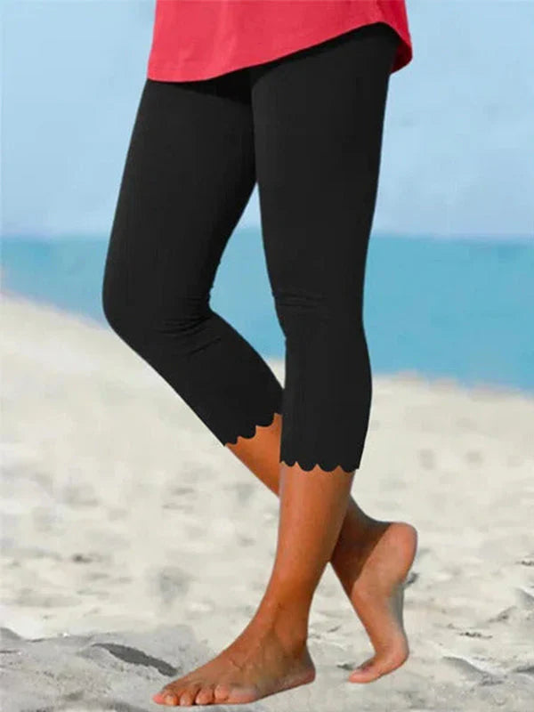 High-Waist Scalloped Cropped Leggings